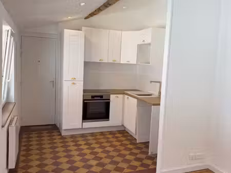t2 rénové de 31 m² carrez | dernier étage  calme et lumineux | lyon 4 croix-rousse