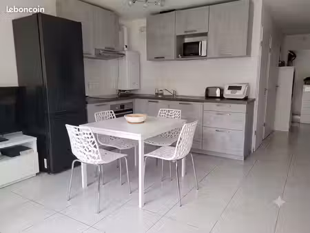 appartement à vendre grand t2 rez-de-jardin en l