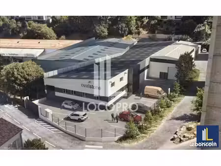 local bureaux 1 757 m²