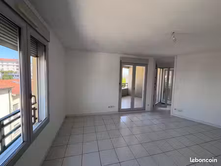 appartement 3 pièces 70 m²