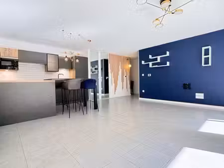 t4 83 m² – balcon  garage fermé et cave – jean jaurès z.a.c. des girondins