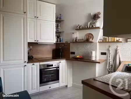 appartement 3 pièces 77 m²