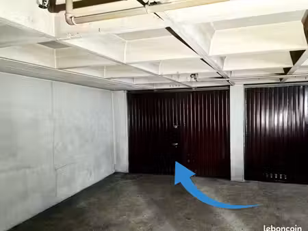 box fermé sécurisé 19 m² > bastille 75011 paris