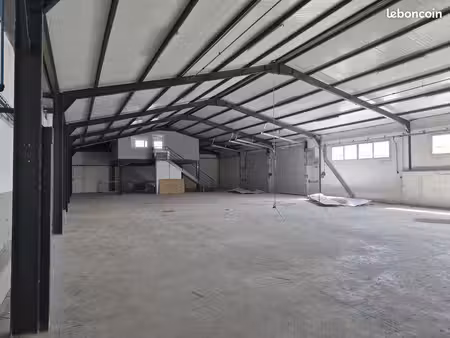 a louer entrepot et bureaux barbentane/graveson za le sagnon