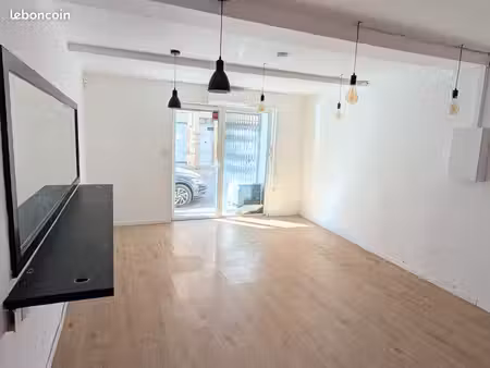 local commercial 25m²