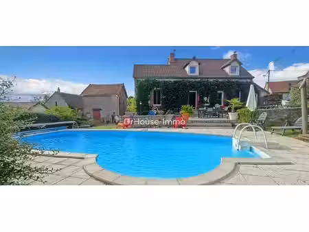 belle propriété avec piscine  dépendances et 3 gites / chambre d'hôtes