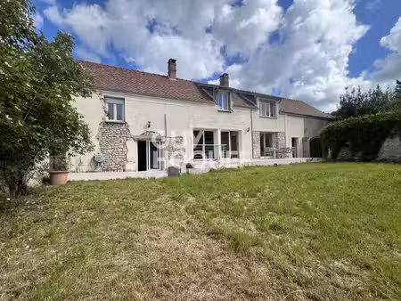 a 15 min au sud de mily la foret