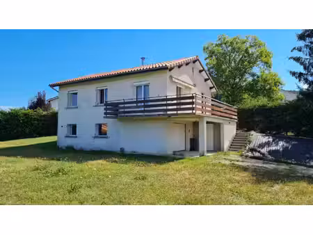 riotord 43220 villa élevée sur sous-sol complet entièrement rénovée entre 2019 et m²...