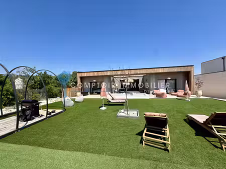 maison de village 4pièce(s) 3chambre(s) 120 m² clarensac (30870)