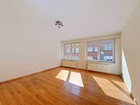 diamant : bel appartement 2 ch calme tb situé