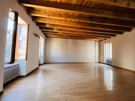 location appartement 4 pièces 94 m² à clermont-ferrand (63000)