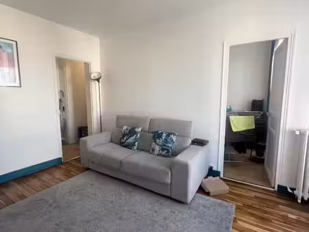 location appartement 2 pièces  32.43m²  montreuil