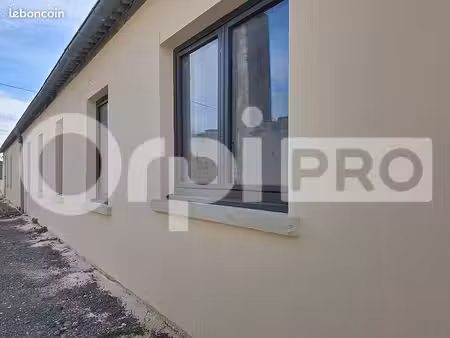 bureau 200 m²