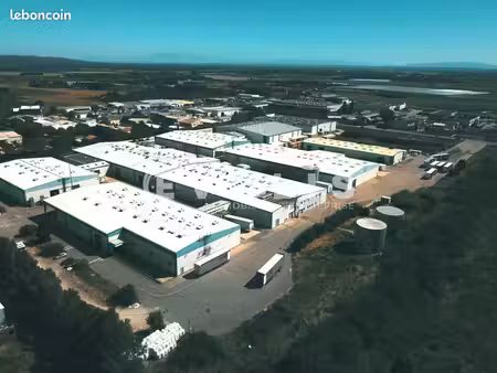 local industriel 3 380 m²