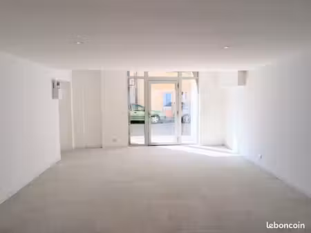 local commercial 35m²