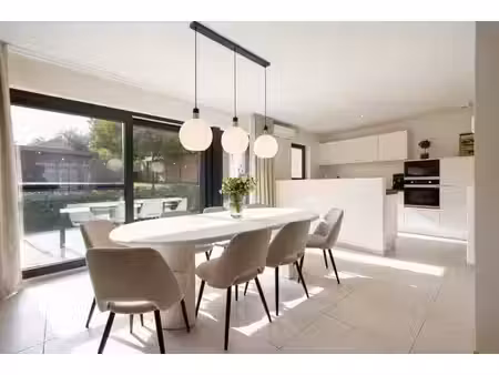 maison lumineuse avec 3 chambres à vendre à tongeren