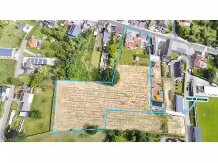 ensemble immobilier : maison  magasin  ateliers  entrepôts