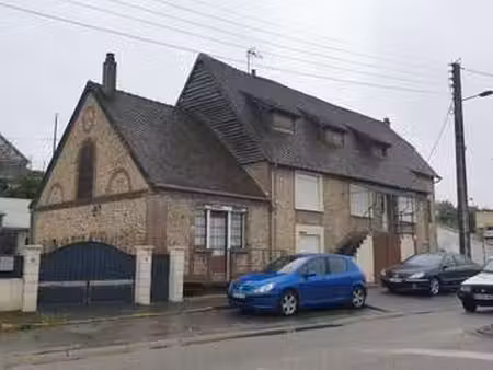 vente immeuble à aube (61270) : à vendre / 204m² aube