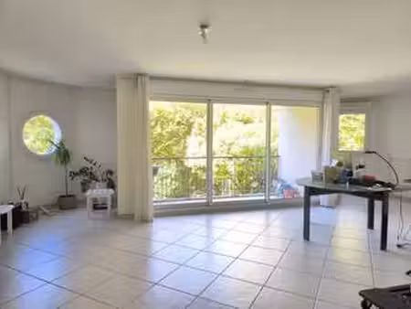 location appartement 4 pièces à nantes (44000) : à louer 4 pièces / 112m² nantes