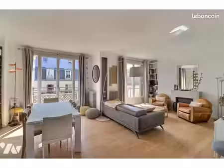 appartement 2 pièces 77 m²