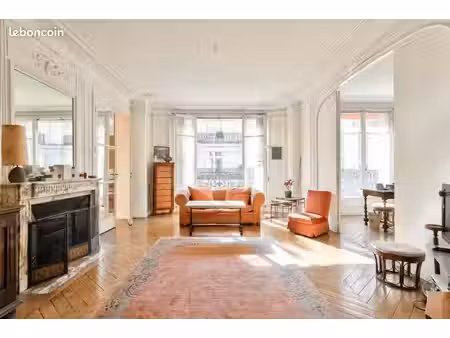 appartement 6 pièces 168 m²