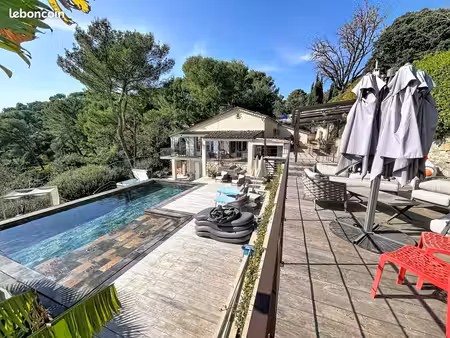 le cannet – villa 5 pièces  4 chambres avec piscine et spa