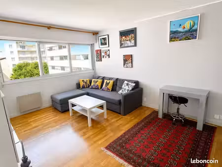 t2 de standing – 49 m² – bordeaux saint-genès