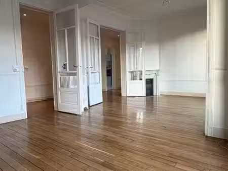 plein centre   tres beau f5 avec possibilite de garage