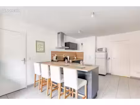 t2 meublé 46m2 villeurbanne grandclement