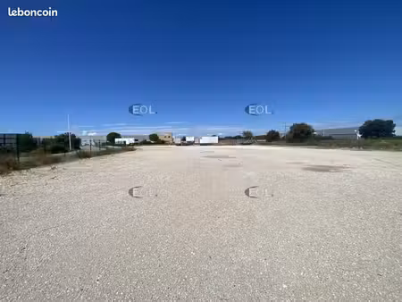 terrain 6 012 m² saint martin de crau
