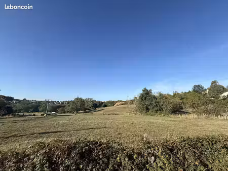 terrain 3767 m² abrest