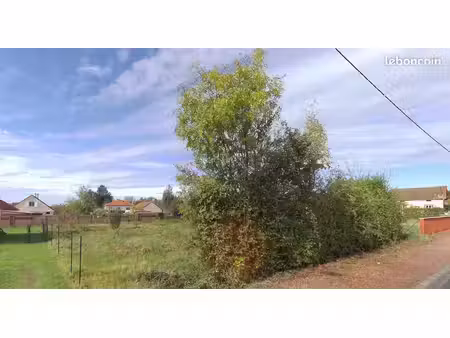 terrain 952 m² vendat