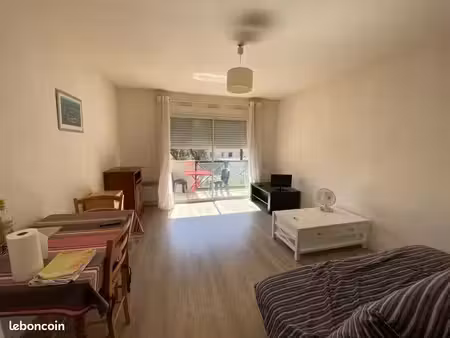 agréable studio quartier tasdon