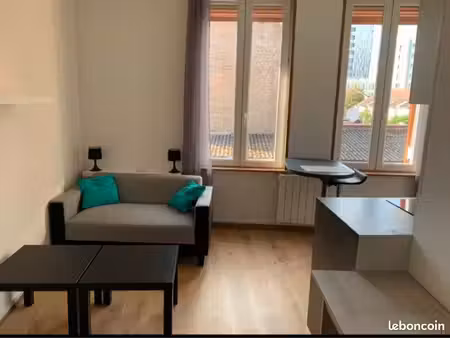 grand studio avec 1 petite chambre séparée meublé centre henri martin chu