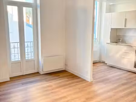 vichy — f2 refait à neuf  lumineux  36m²