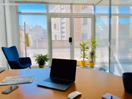 bureau de 21 m2 – jusqu’à 3 personnes – champagne-au-mont-d'or