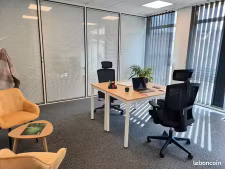 poste dans bureau partagé – 21 m2 – champagne-au-mont-d'or
