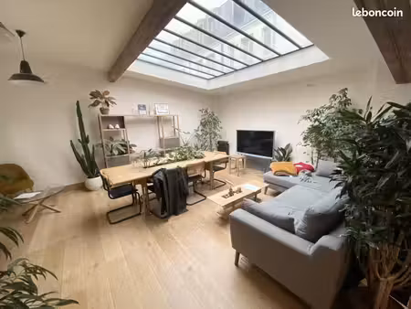 bureau 155 m²