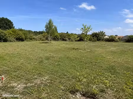 terrain 340 m² villedoux