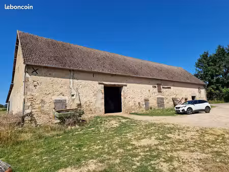 domaine agricole à theneuille & cérilly (allier)