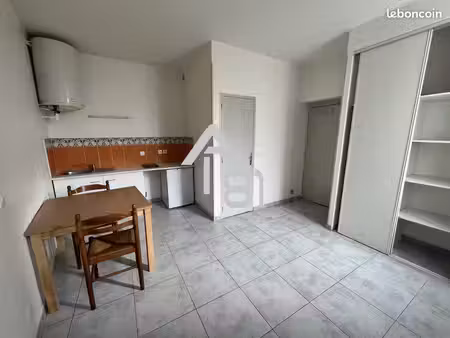 studio 1 pièce 17 m²