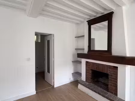 f2 38 m²
