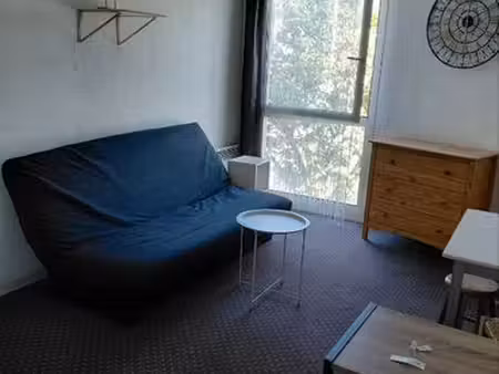 studio meublé à 5mn du centre