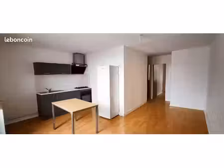 à louer : appartement f3 51m2