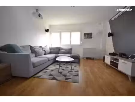 appartement 3 pièces 63 m²