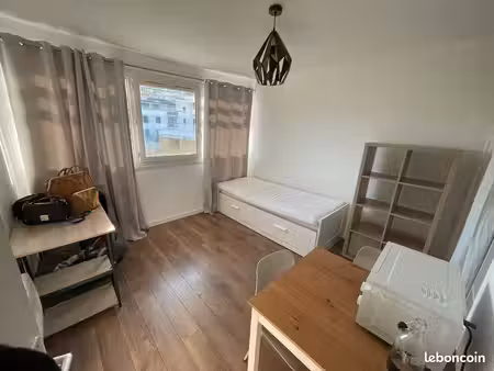 studio meublé avec place de parking