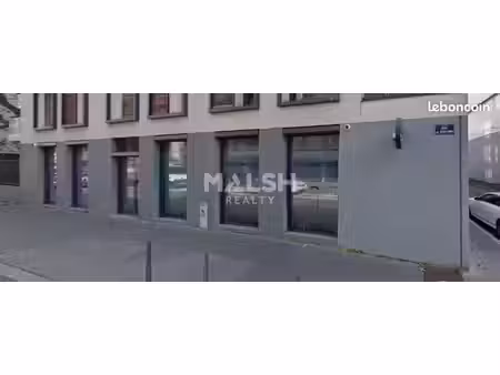 local commercial 150 m²