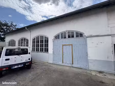 local 372 m² montluçon
