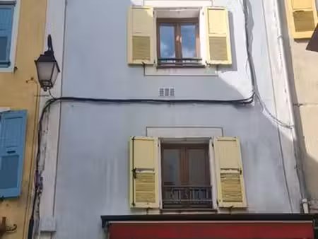 grand duplex 60m² bien lumineux à castellane