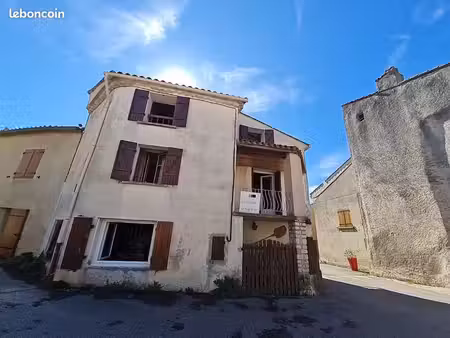 maison de village dans les alpes de haute provence
